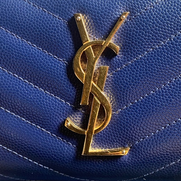 Yves Saint Laurent Grain De Poudre Matelassé Leather Monogram Zip Around Wallet - Picture 2 of 14